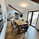 Chic 3br Scandinavian Retreat - 110sqm Апартаменти *