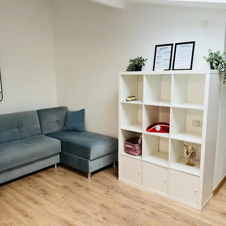 דירה Chic 3br Scandinavian Retreat - 110sqm בוקרשט