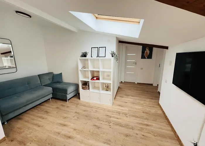 شقة Chic 3br Scandinavian Retreat - 110sqm بوخارست